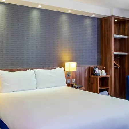 Express By Ihg 3*