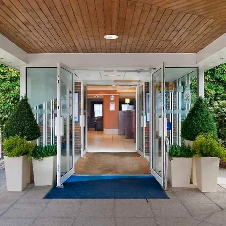 Express By Ihg Hotell