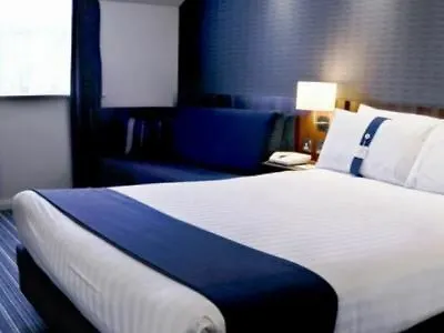 Express By Ihg Hotell