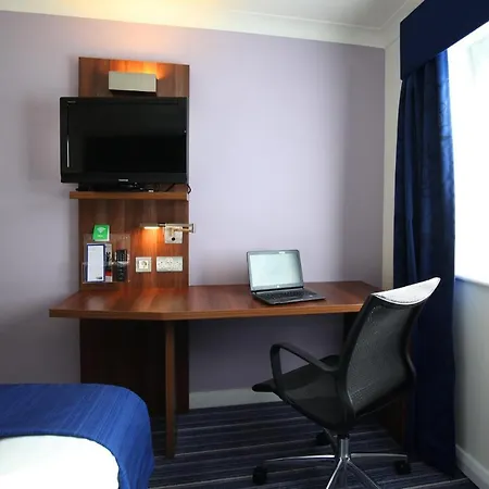 Express By Ihg Hotel 3*