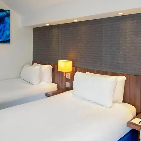 Express By Ihg 3*