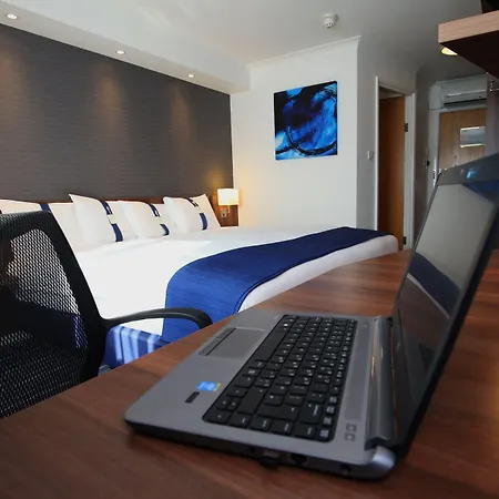 Express By Ihg Hotel